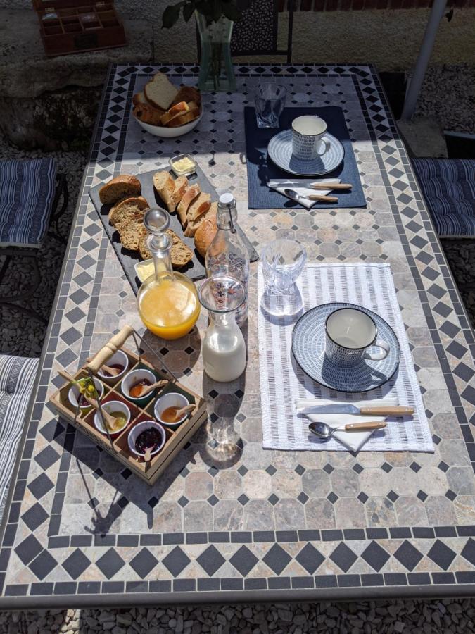 Bed and Breakfast Ancien Moulin Creancey Экстерьер фото